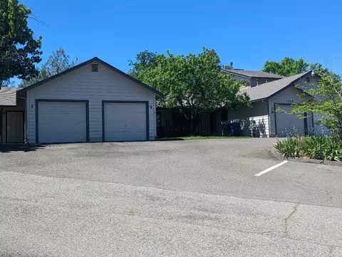 5373 Valley Rdg, Redding, CA 96003 photo 2