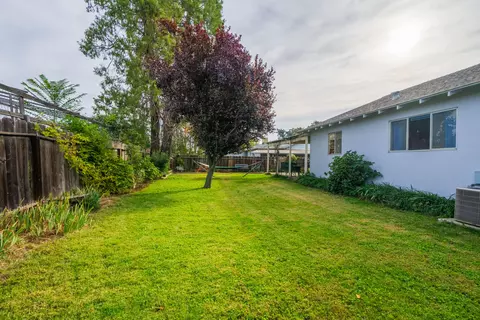 510 Berrendos Ave, Red Bluff, CA 96080 photo 21
