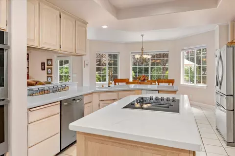 4365 Glen Vista Ct, Redding, CA 96002 photo 10