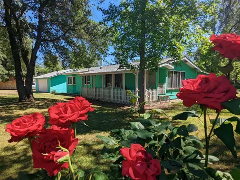 6387 Connie Ln, Anderson, CA 96007