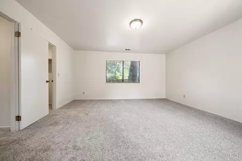 1687 Morningsun Dr, Redding, CA 96002 photo 5