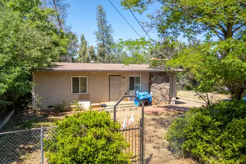 4761 Bonneville St, Shasta Lake, CA 96019