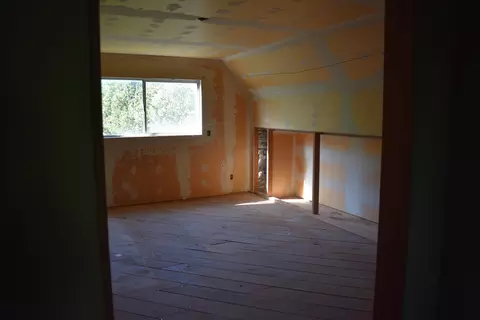 Bedroom - 15132 Anthony Rd, Oak Run, CA 96069 photo 1 of 1
