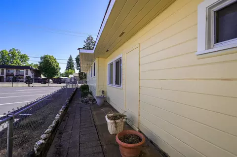 Exterior - 3364 Silver St, Anderson, CA 96007 photo 9 of 11