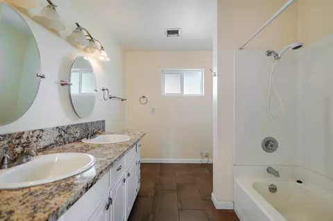 Bath - 3364 Silver St, Anderson, CA 96007 photo 1 of 4