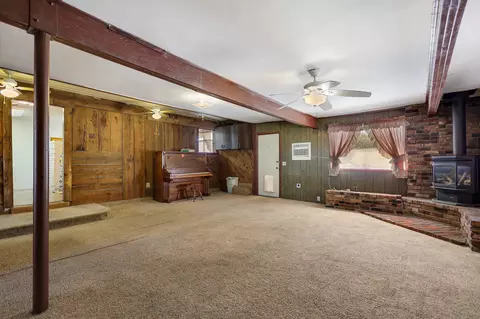 Living - 3364 Silver St, Anderson, CA 96007 photo 11 of 12
