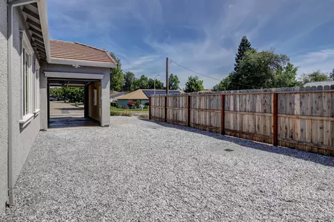 487 Woodacre Dr, Redding, CA 96002 photo 32