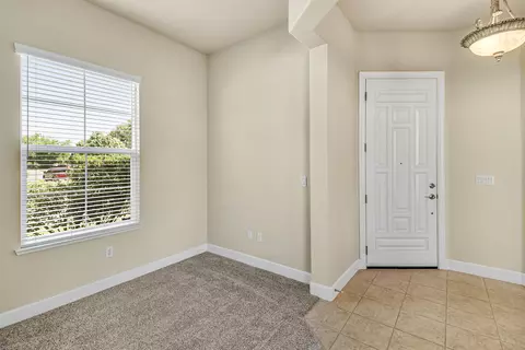 487 Woodacre Dr, Redding, CA 96002 photo 7