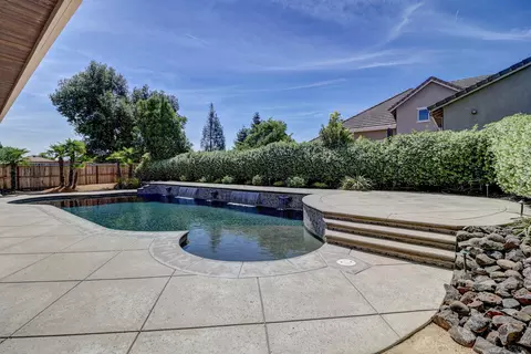487 Woodacre Dr, Redding, CA 96002 photo 40