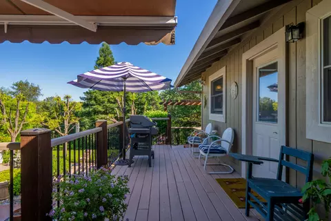 549 Royal Oaks Dr, Redding, CA 96001 photo 30