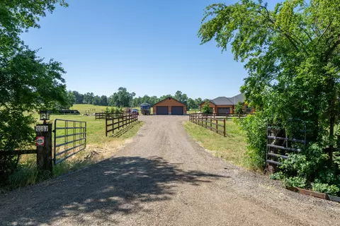 20387 Blue Mtn, Redding, CA 96003