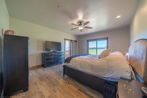 Bedroom - 20387 Blue Mtn, Redding, CA 96003 photo 7 of 9
