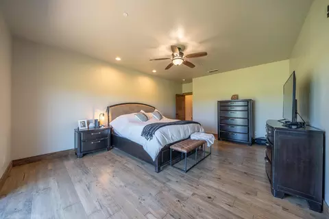 Bedroom - 20387 Blue Mtn, Redding, CA 96003 photo 9 of 9