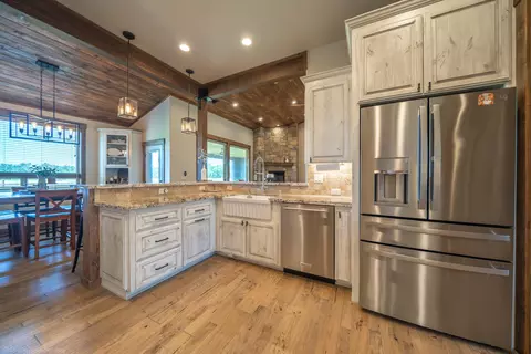 Kitchen - 20387 Blue Mtn, Redding, CA 96003 photo 2 of 4