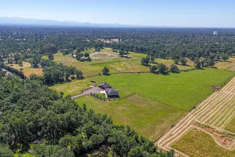 View/Area - 20387 Blue Mtn, Redding, CA 96003 photo 3 of 13
