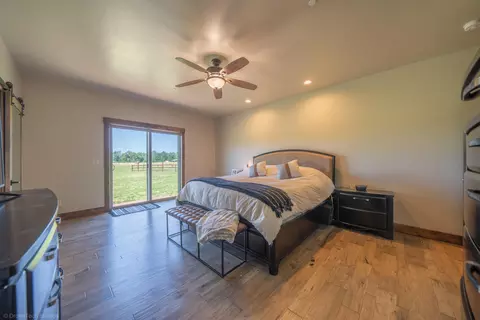 Bedroom - 20387 Blue Mtn, Redding, CA 96003 photo 8 of 9
