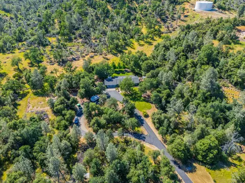 View/Area - 8264 Equestrian Dr, Redding, CA 96001 photo 3 of 3