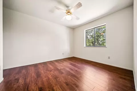 Bedroom - 8264 Equestrian Dr, Redding, CA 96001 photo 4 of 5