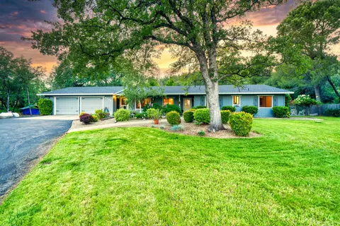 Exterior - 8264 Equestrian Dr, Redding, CA 96001 photo 5 of 15
