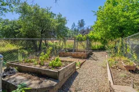 Exterior - 8264 Equestrian Dr, Redding, CA 96001 photo 15 of 15