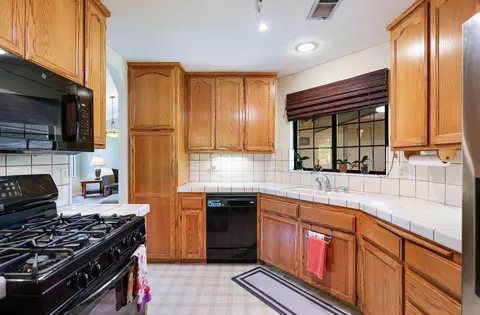 11519 Ridgewood Rd, Redding, CA 96003 photo 6