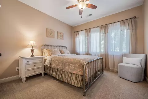 Bedroom - 22922 Kentucky Ln, Bella Vista, CA 96008 photo 3 of 4