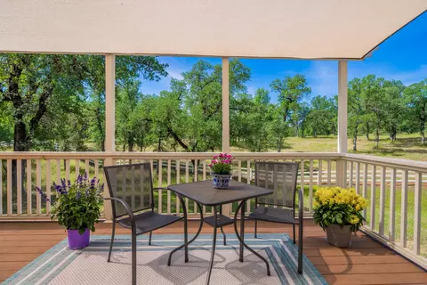 Exterior - 22922 Kentucky Ln, Bella Vista, CA 96008 photo 13 of 19