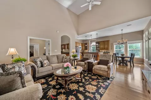 Other - 22922 Kentucky Ln, Bella Vista, CA 96008 photo 4 of 11