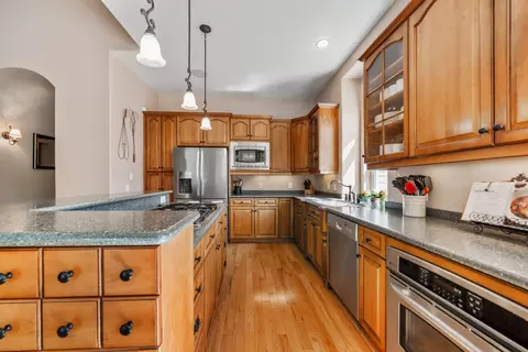 Kitchen - 22922 Kentucky Ln, Bella Vista, CA 96008 photo 3 of 7
