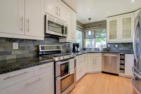 Kitchen - 975 Partridge Dr, Redding, CA 96003 photo 2 of 2