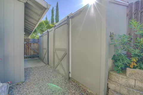 Exterior - 975 Partridge Dr, Redding, CA 96003 photo 6 of 6