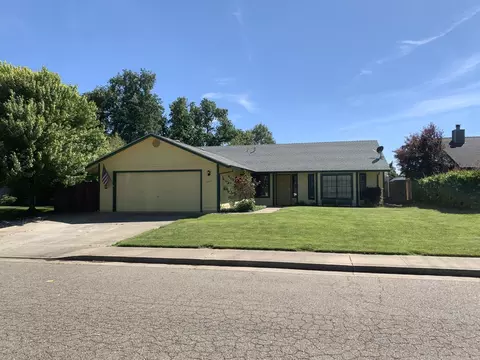 3250 Driftstone Dr, Anderson, CA 96007