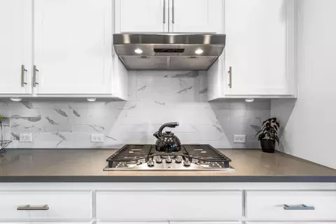 Kitchen - 951 Katmai Pl, Redding, CA 96001 photo 4 of 5