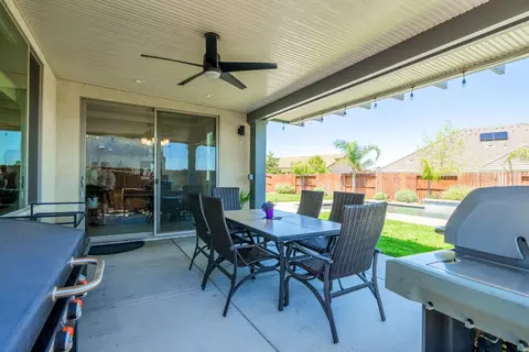 Exterior - 951 Katmai Pl, Redding, CA 96001 photo 12 of 25