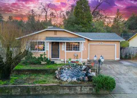 3536 Loren Ct, Anderson, CA 96007