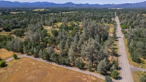 View/Area - 11518 E Stillwater Way, Redding, CA 96003 photo 8 of 9