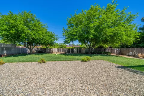 Exterior - 1911 Mary Lake Dr, Redding, CA 96001 photo 4 of 8