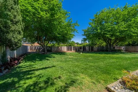Exterior - 1911 Mary Lake Dr, Redding, CA 96001 photo 7 of 8