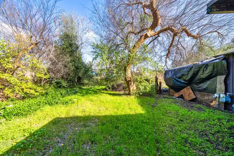 Exterior - 3311 Bechelli Ln, Redding, CA 96002 photo 9 of 16