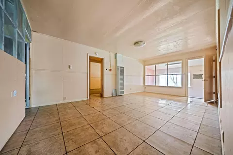 Living - 3311 Bechelli Ln, Redding, CA 96002 photo 2 of 3