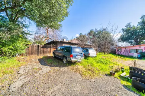 Exterior - 3311 Bechelli Ln, Redding, CA 96002 photo 15 of 16