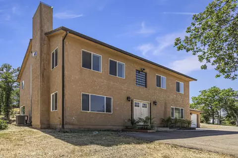 5175 Mountaintop Dr, Anderson, CA 96007