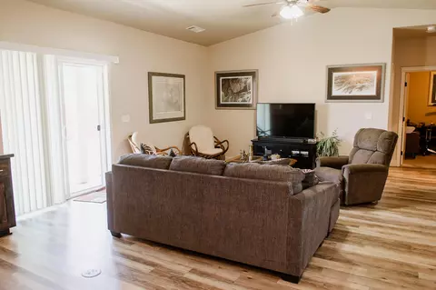 Living - 12866 Gardenia Ave, Red Bluff, CA 96080 photo 2 of 2