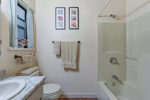 Bath - 37233 Serpentine Ln, Burney, CA 96013 photo 5 of 5