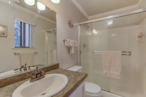 Bath - 37233 Serpentine Ln, Burney, CA 96013 photo 3 of 5