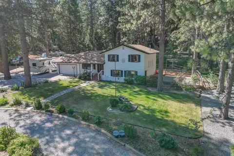 Exterior - 37233 Serpentine Ln, Burney, CA 96013 photo 2 of 21
