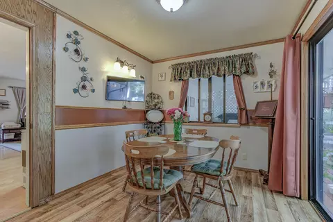 Dining - 37233 Serpentine Ln, Burney, CA 96013 photo 3 of 5