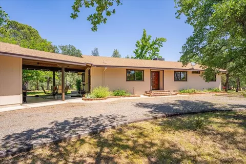 7908 Justice Mine Rd, Redding, CA 96001