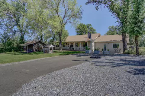 5803 Missouri Ln, Anderson, CA 96007