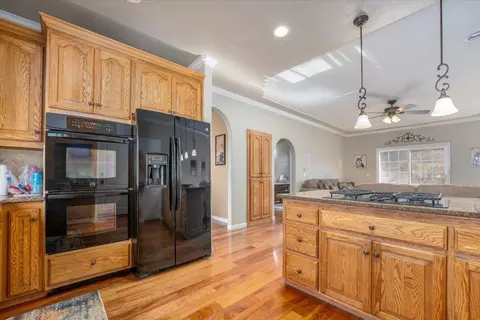 13117 Spring Lake St, Redding, CA 96003 photo 13